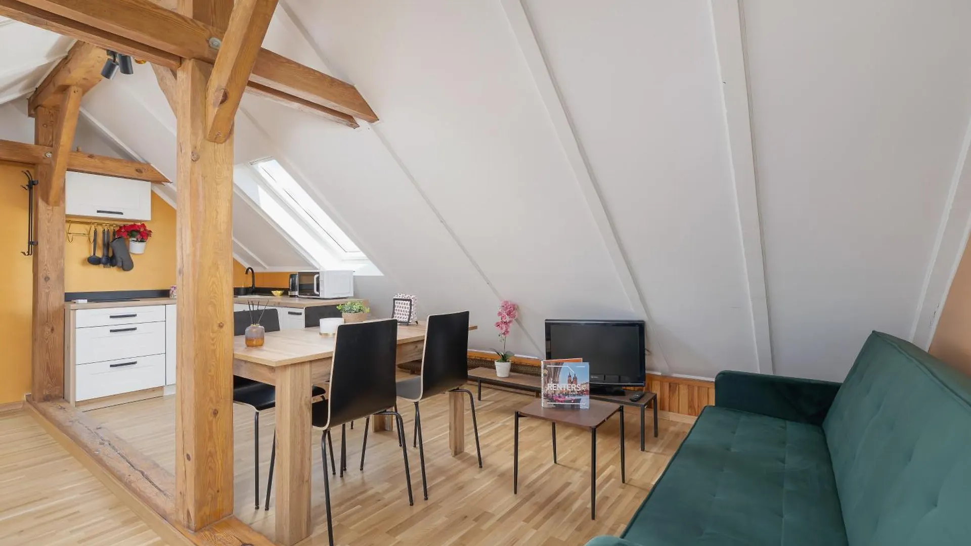 The Historic Kazimierz District - Apartments With Parking By Noclegi Renters Krakow